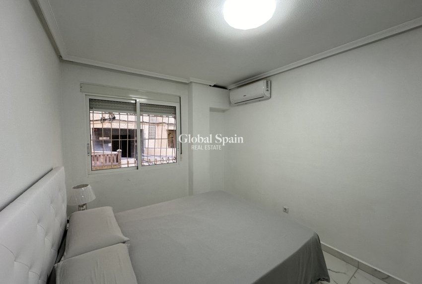 Wederverkoop - APPARTEMENT -
TORREVIEJA - Costa Blanca
