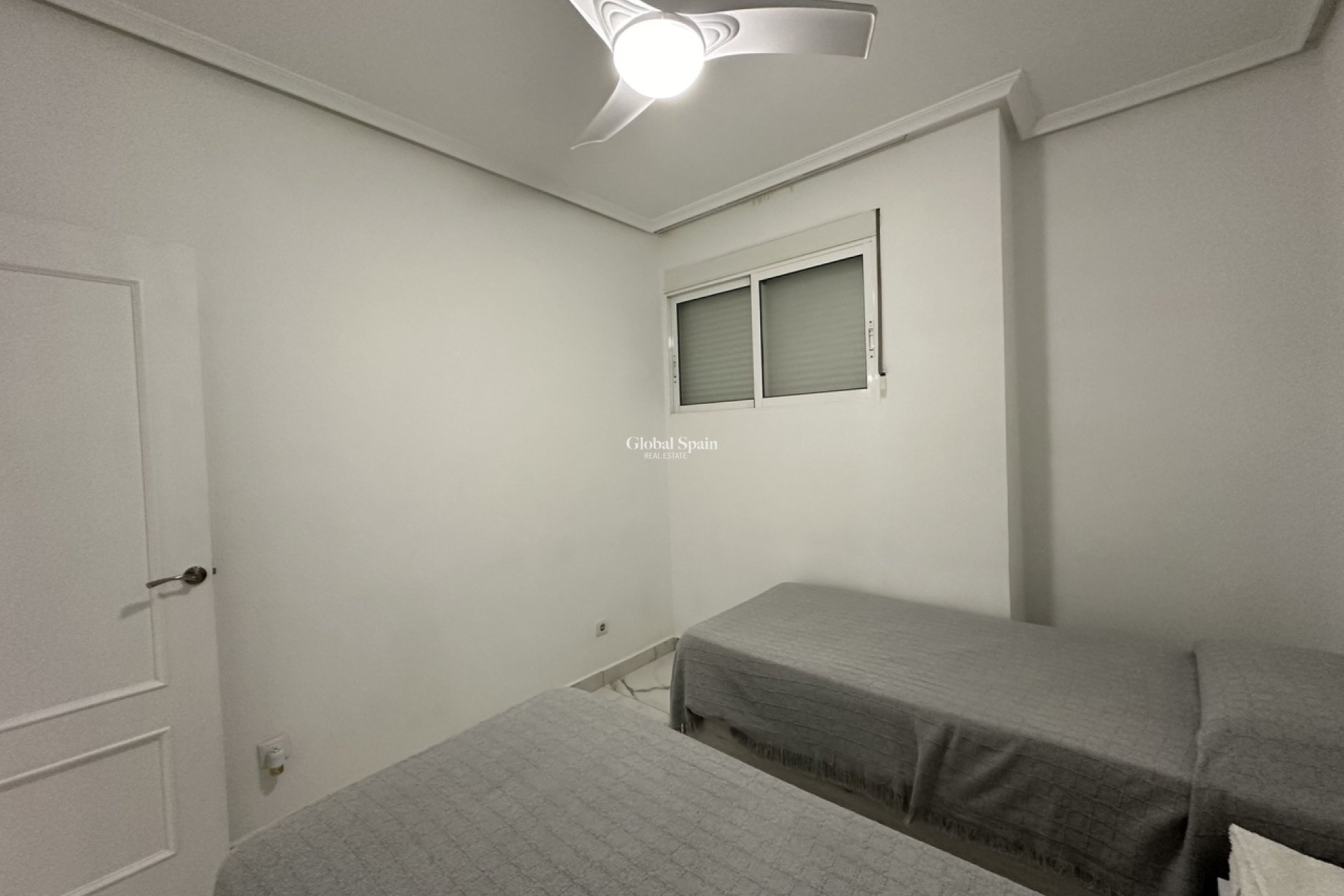 Wederverkoop - APPARTEMENT -
TORREVIEJA - Costa Blanca