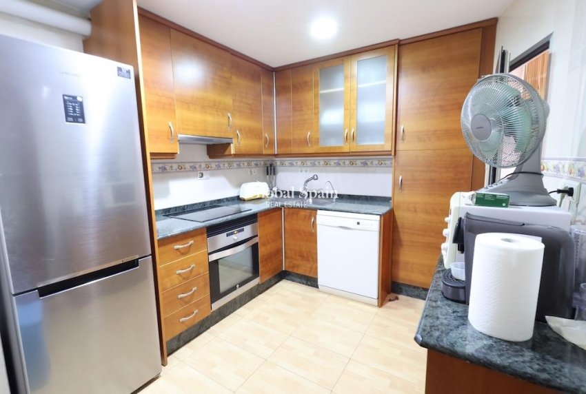 Wederverkoop - APPARTEMENT -
TORREVIEJA - Costa Blanca