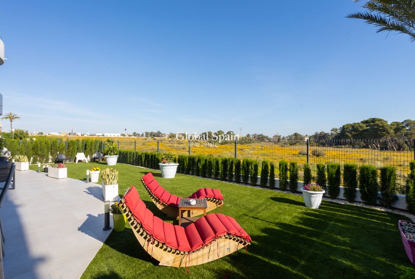 Wederverkoop - APPARTEMENT -
TORREVIEJA - Costa Blanca