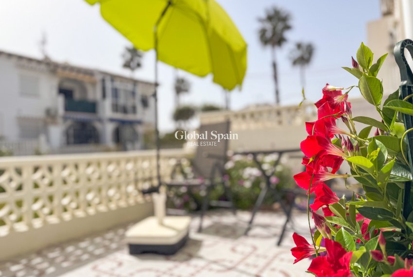 Wederverkoop - APPARTEMENT -
TORREVIEJA - Costa Blanca
