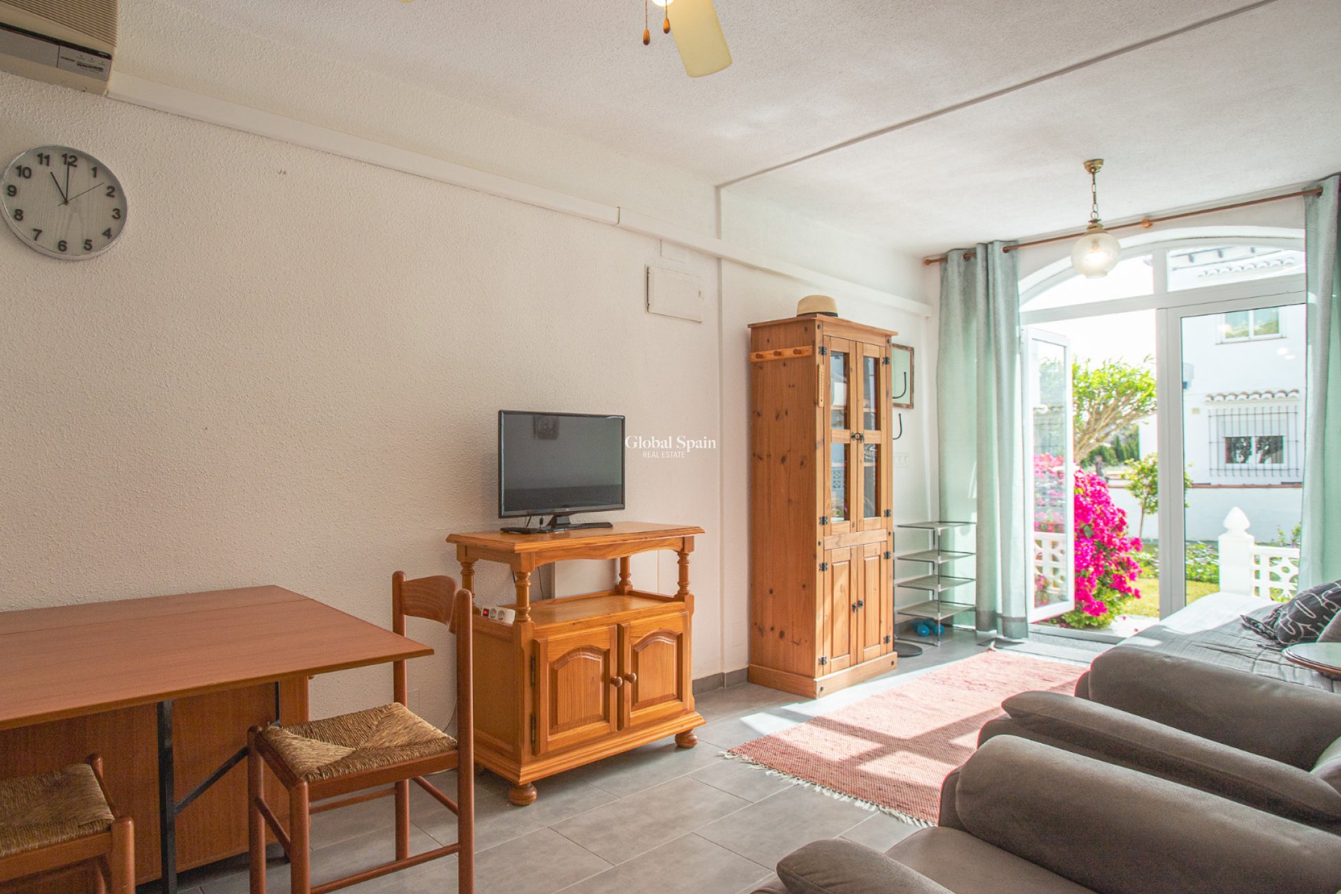 Wederverkoop - APPARTEMENT -
TORREVIEJA - Costa Blanca
