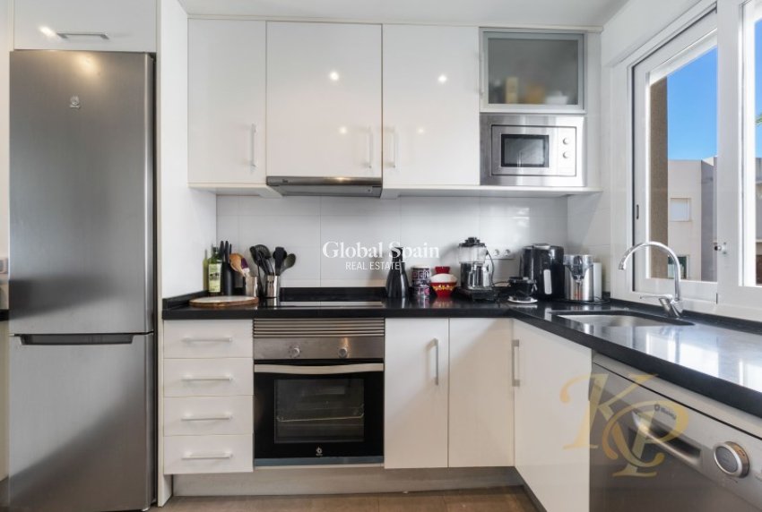 Wederverkoop - APPARTEMENT -
TORREVIEJA - Costa Blanca