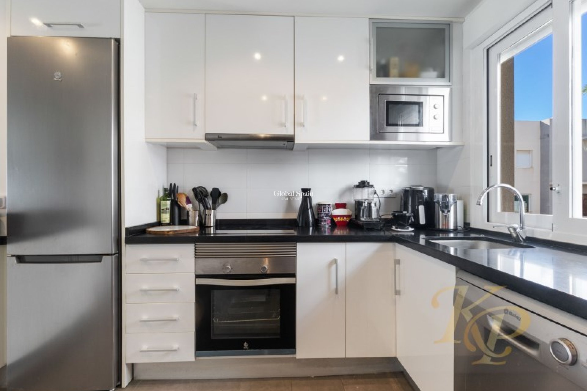 Wederverkoop - APPARTEMENT -
TORREVIEJA - Costa Blanca