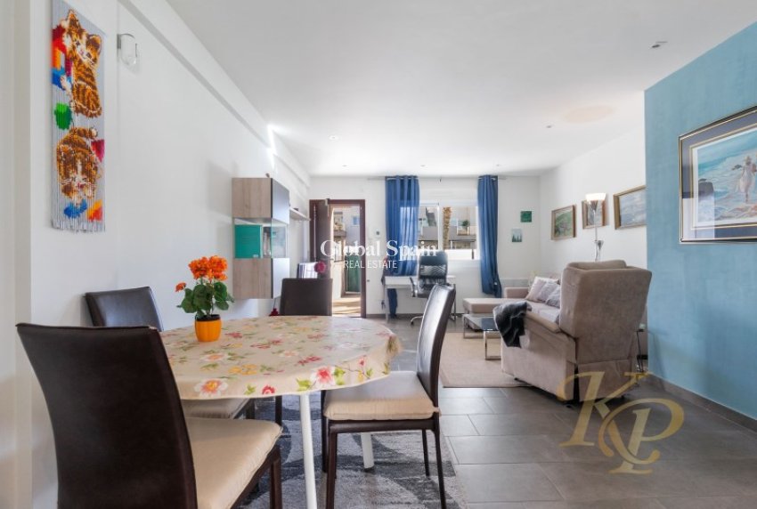 Wederverkoop - APPARTEMENT -
TORREVIEJA - Costa Blanca