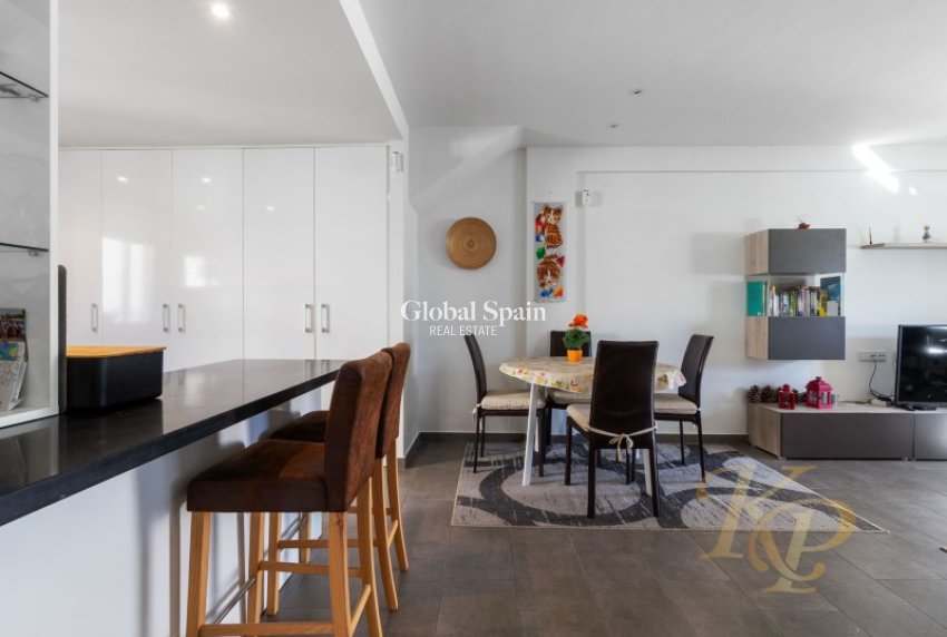 Wederverkoop - APPARTEMENT -
TORREVIEJA - Costa Blanca
