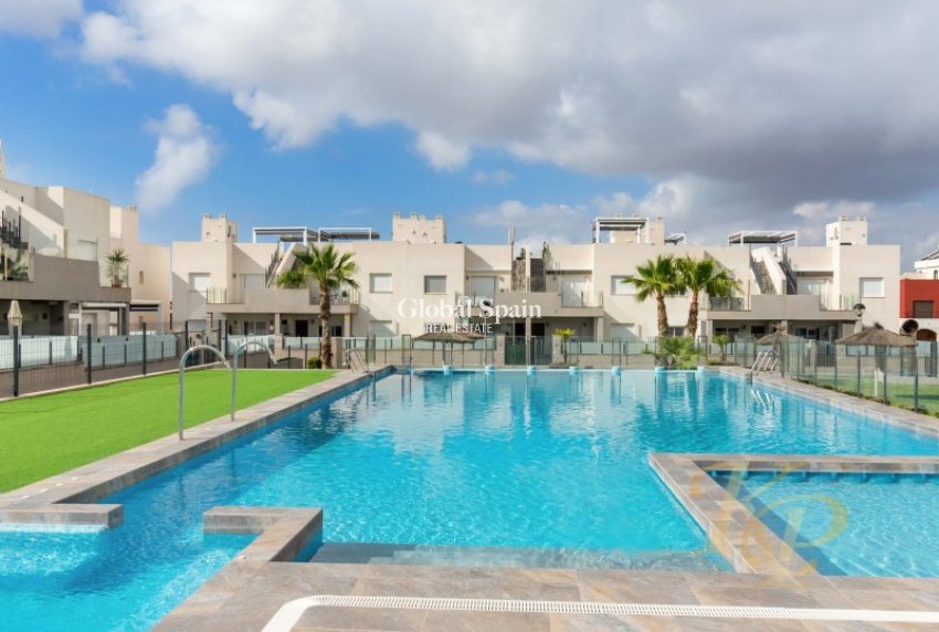 Wederverkoop - APPARTEMENT -
TORREVIEJA - Costa Blanca
