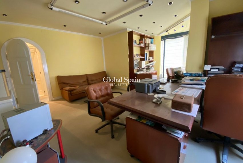 Wederverkoop - APPARTEMENT -
TORREVIEJA - Costa Blanca