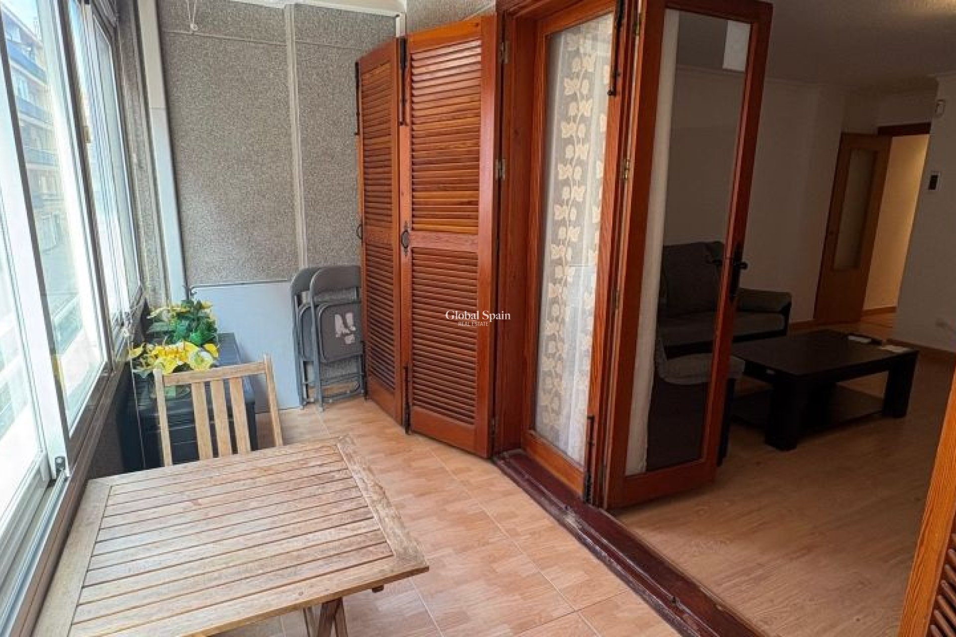Wederverkoop - APPARTEMENT -
TORREVIEJA - Costa Blanca