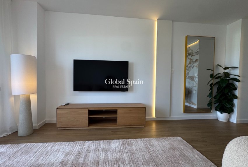 Wederverkoop - APPARTEMENT -
TORREVIEJA - Costa Blanca