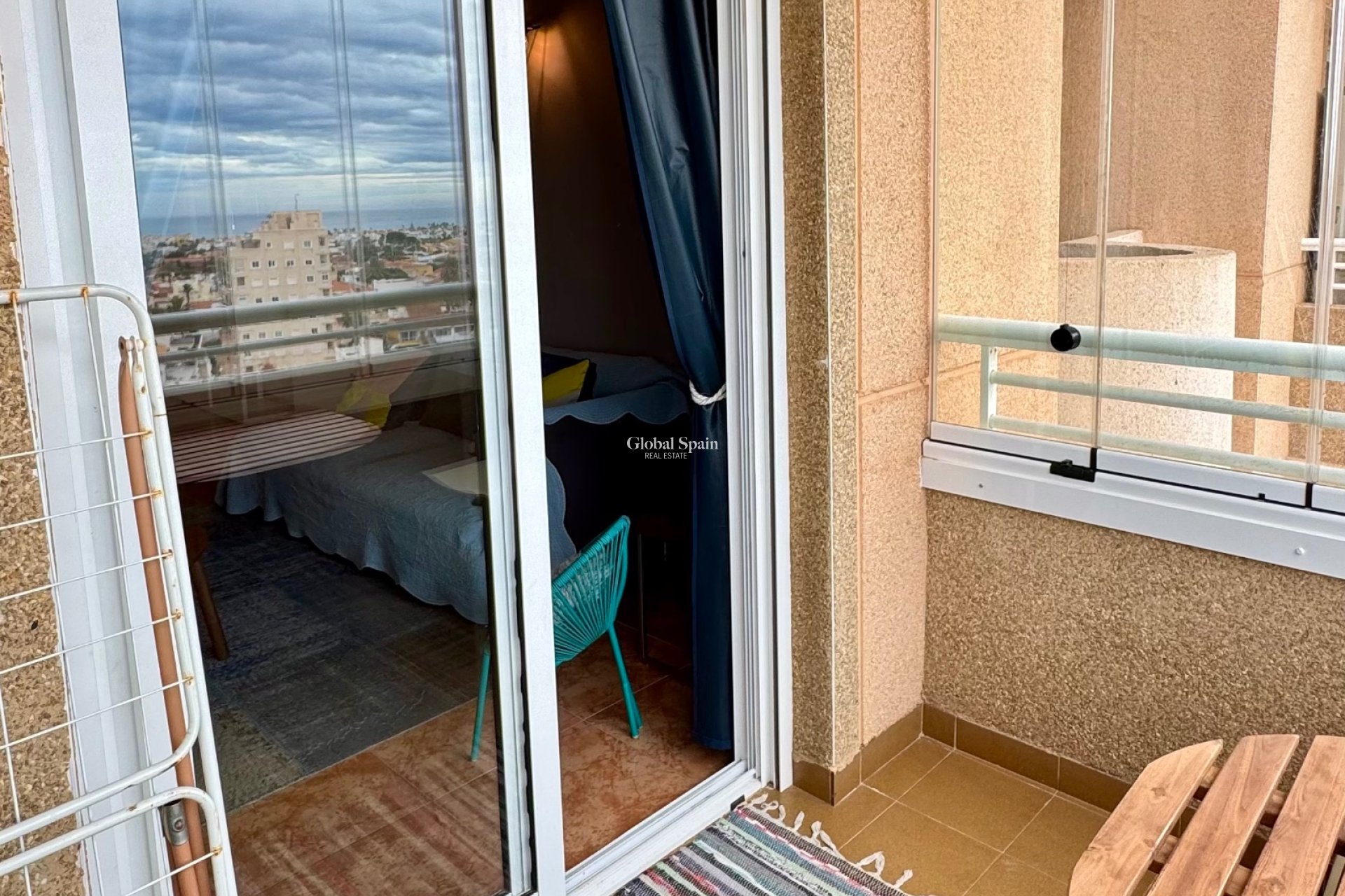 Wederverkoop - APPARTEMENT -
TORREVIEJA - Costa Blanca
