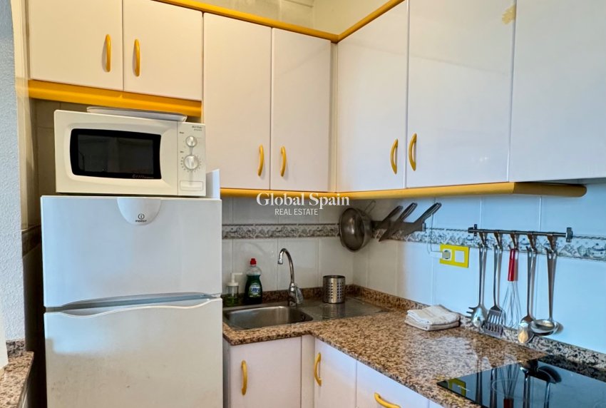 Wederverkoop - APPARTEMENT -
TORREVIEJA - Costa Blanca