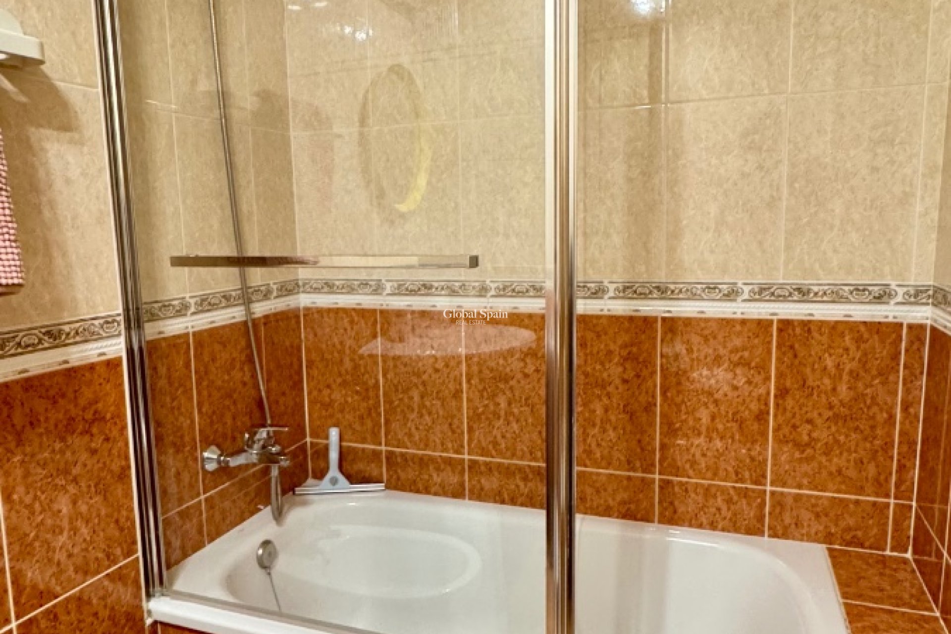 Wederverkoop - APPARTEMENT -
TORREVIEJA - Costa Blanca