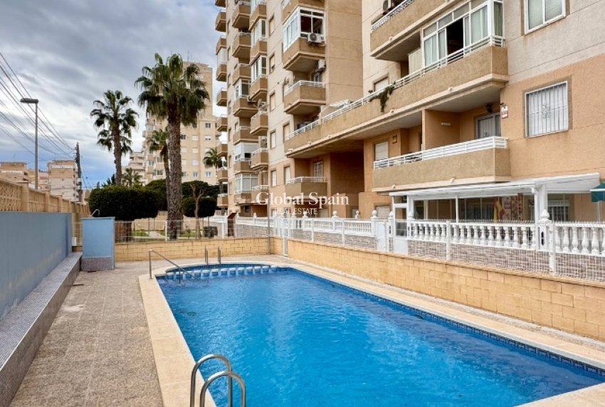 Wederverkoop - APPARTEMENT -
TORREVIEJA - Costa Blanca