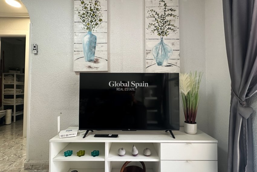 Wederverkoop - APPARTEMENT -
TORREVIEJA - Costa Blanca