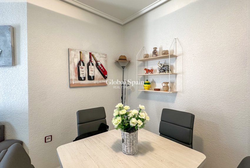 Wederverkoop - APPARTEMENT -
TORREVIEJA - Costa Blanca