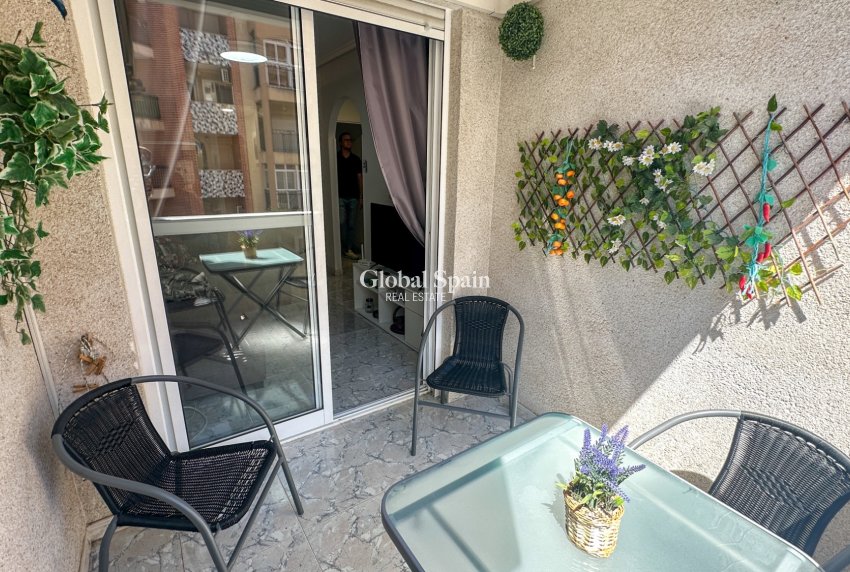 Wederverkoop - APPARTEMENT -
TORREVIEJA - Costa Blanca