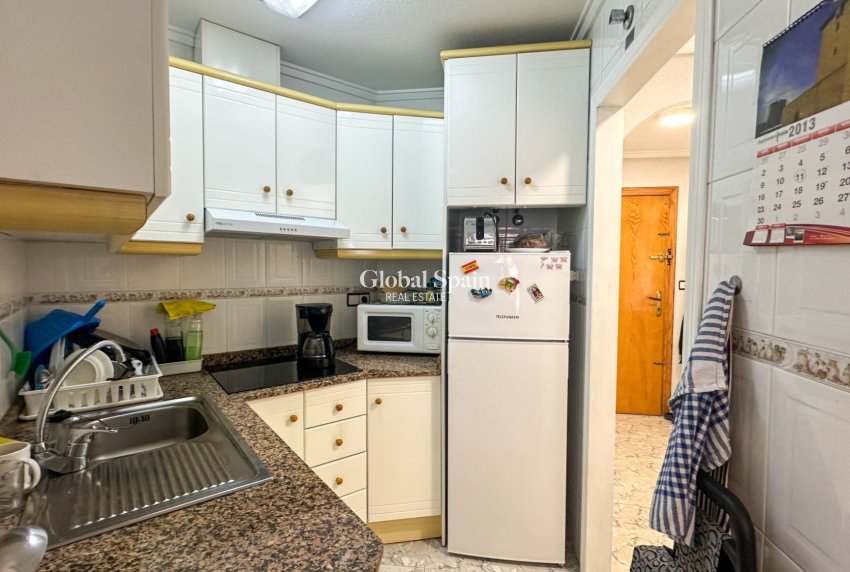 Wederverkoop - APPARTEMENT -
TORREVIEJA - Costa Blanca