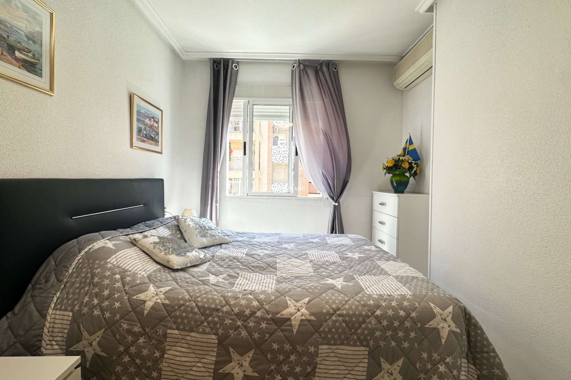 Wederverkoop - APPARTEMENT -
TORREVIEJA - Costa Blanca