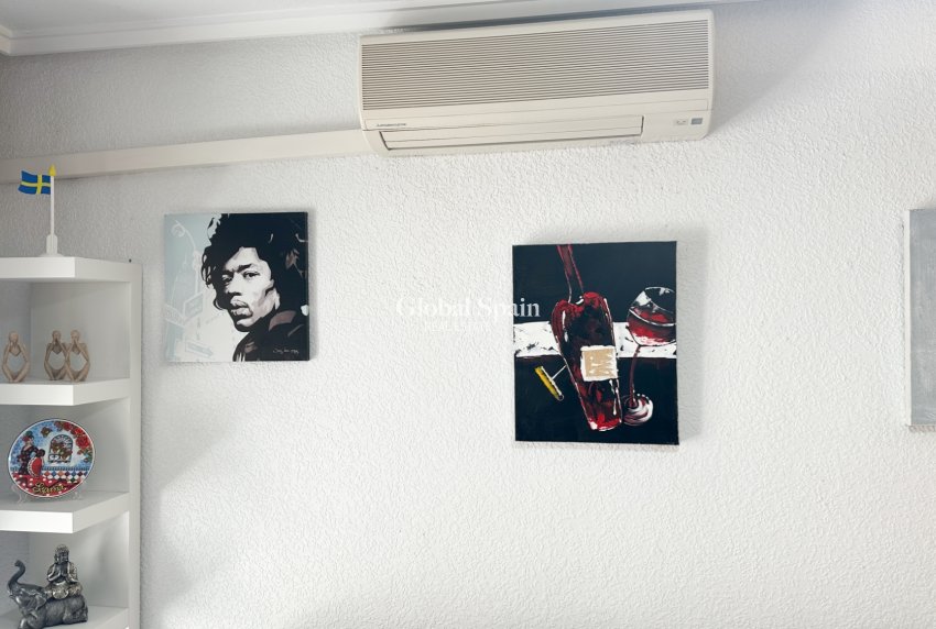 Wederverkoop - APPARTEMENT -
TORREVIEJA - Costa Blanca