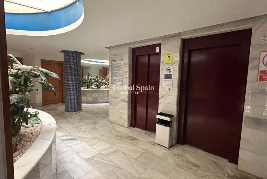 Wederverkoop - APPARTEMENT -
TORREVIEJA - Costa Blanca