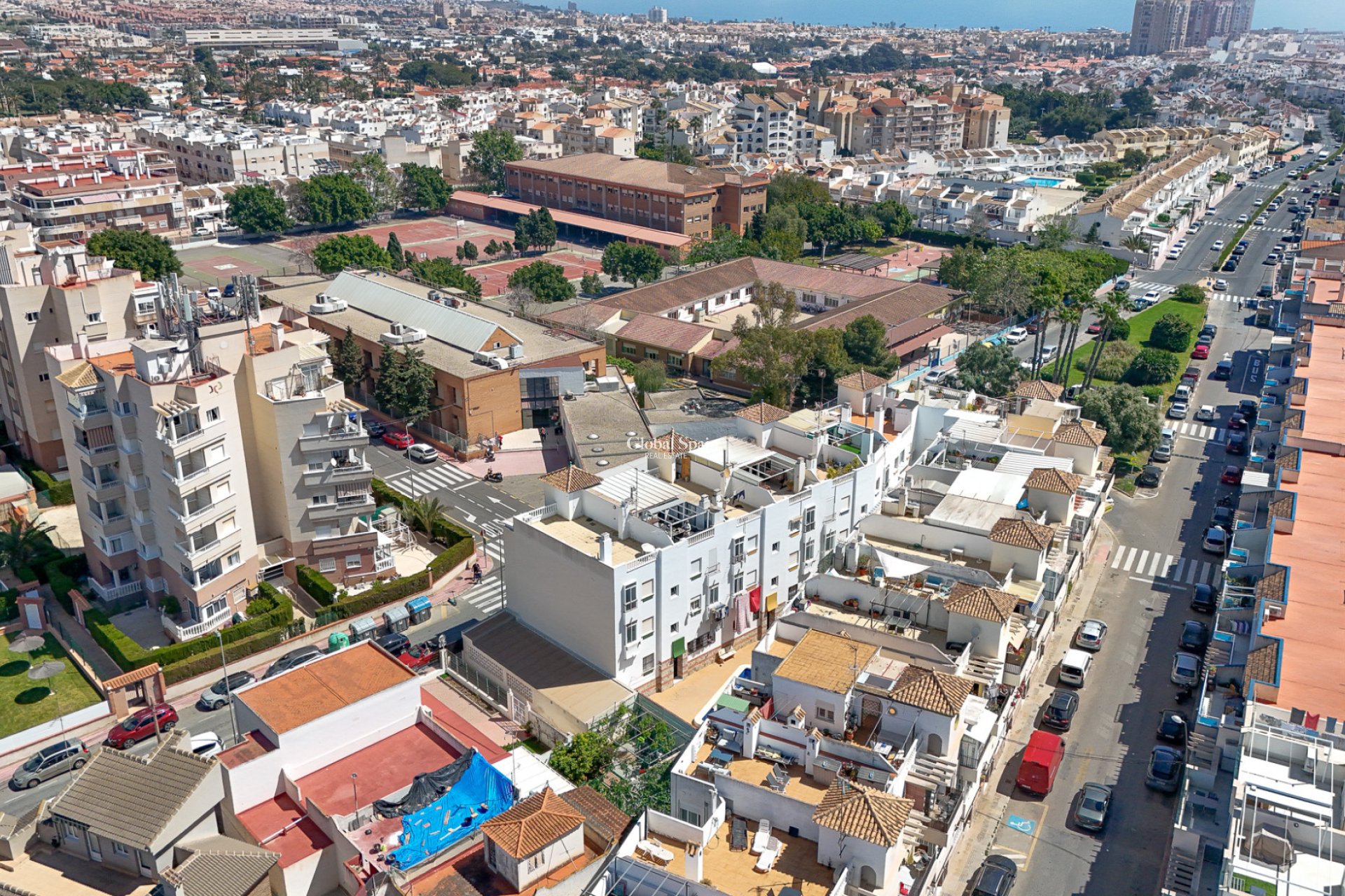 Wederverkoop - APPARTEMENT -
TORREVIEJA - Costa Blanca