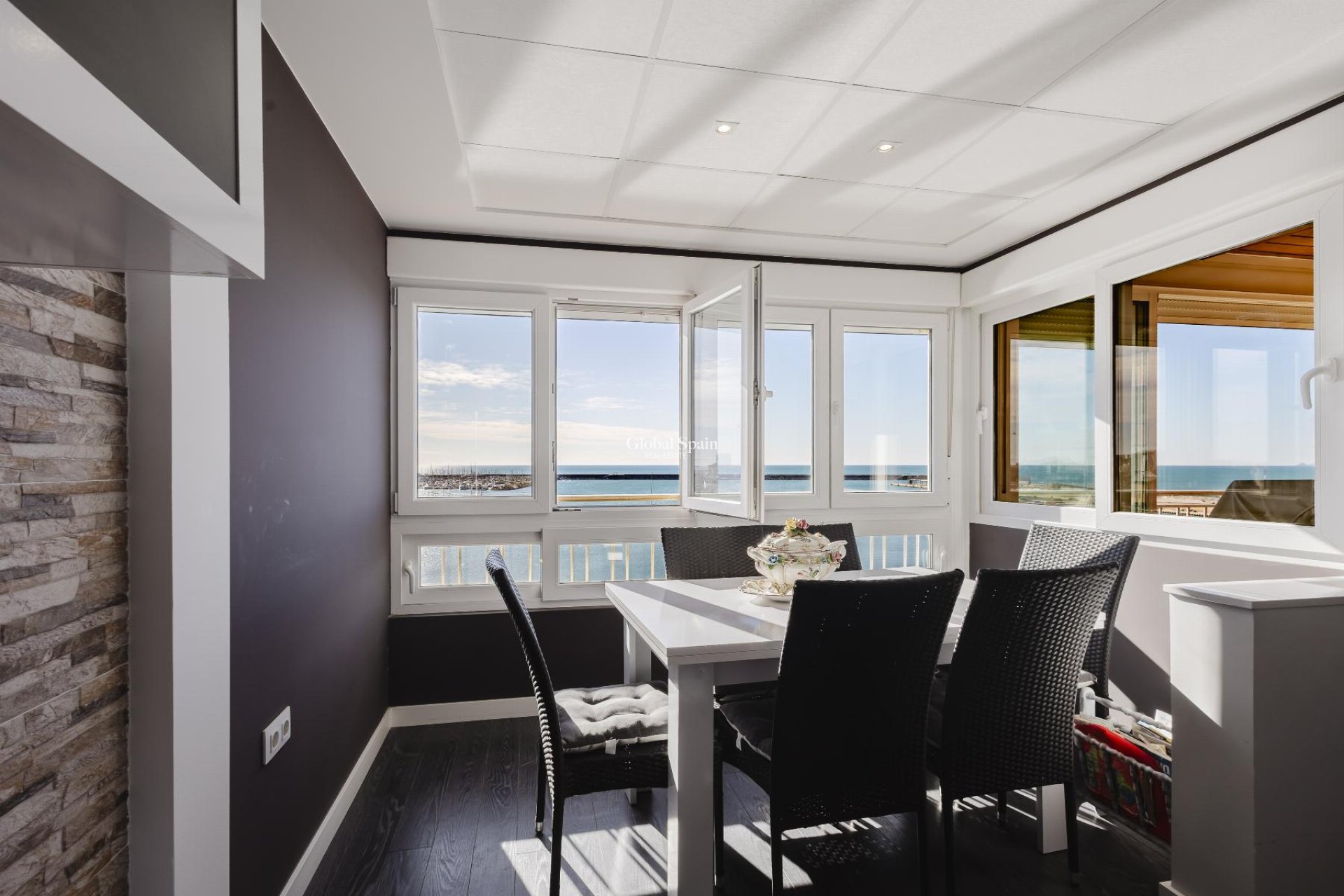 Wederverkoop - APPARTEMENT -
TORREVIEJA - Costa Blanca