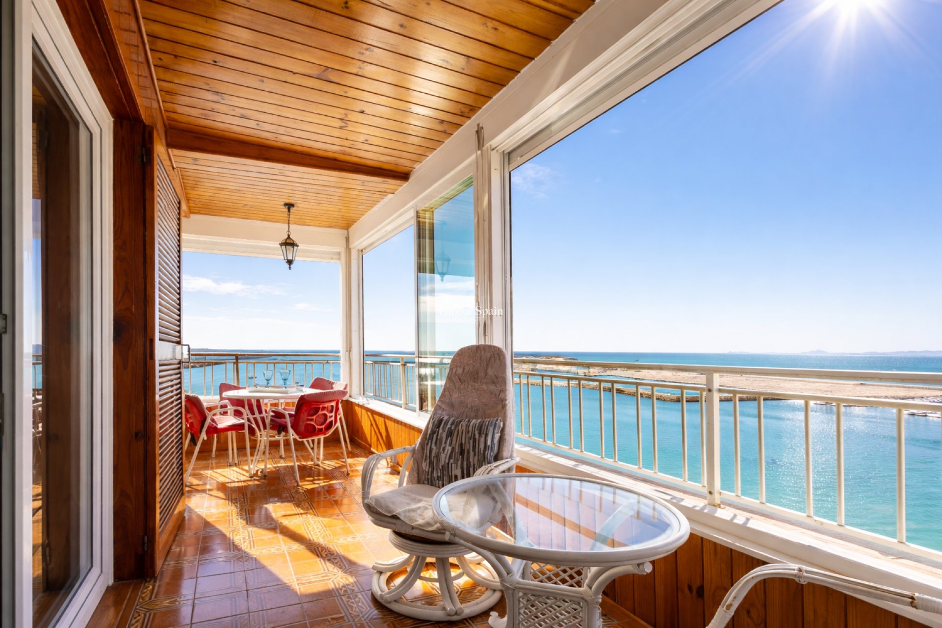 Wederverkoop - APPARTEMENT -
TORREVIEJA - Costa Blanca