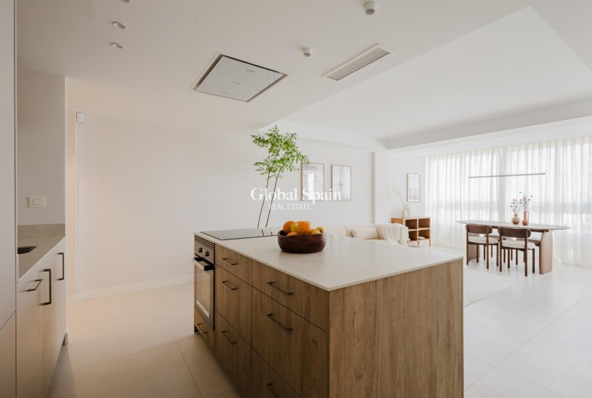 Wederverkoop - APPARTEMENT -
TORREVIEJA - Costa Blanca