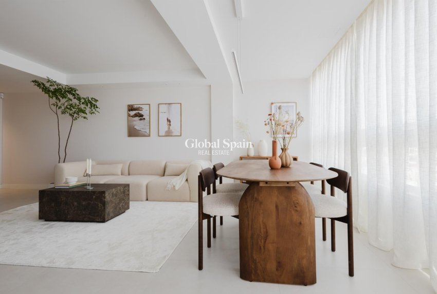 Wederverkoop - APPARTEMENT -
TORREVIEJA - Costa Blanca