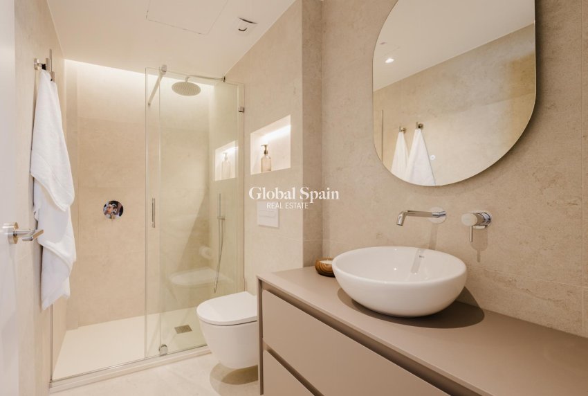 Wederverkoop - APPARTEMENT -
TORREVIEJA - Costa Blanca