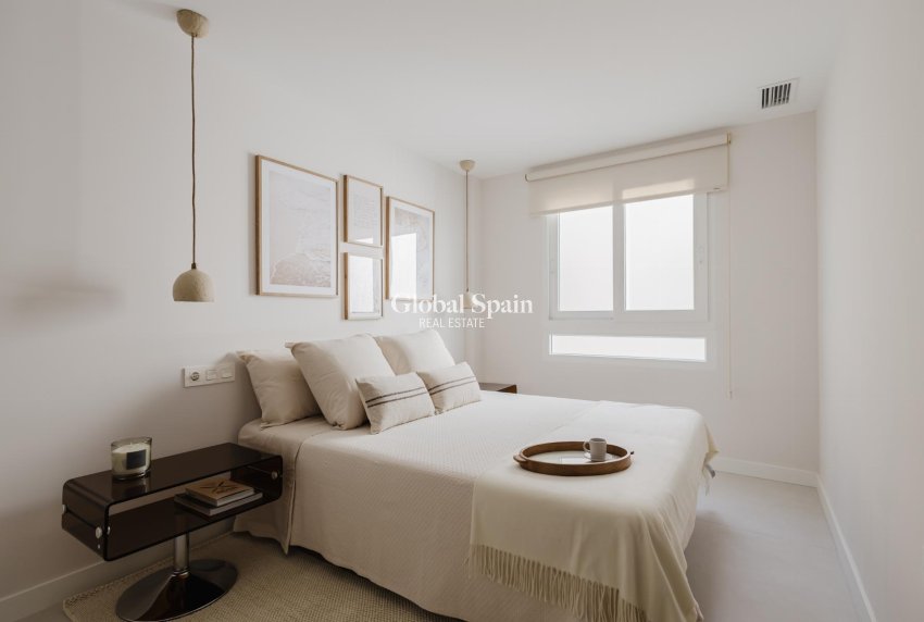 Wederverkoop - APPARTEMENT -
TORREVIEJA - Costa Blanca