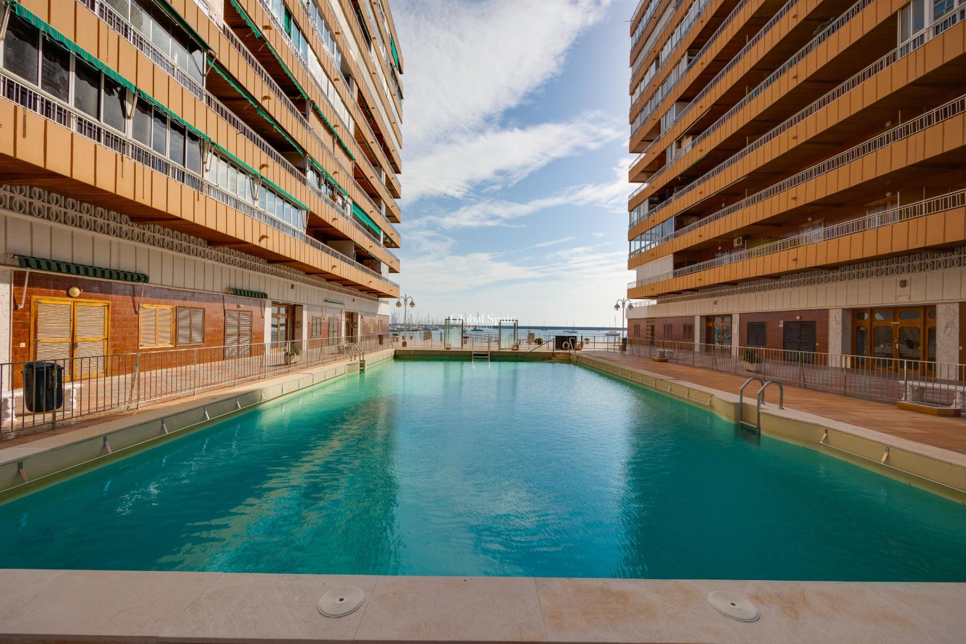 Wederverkoop - APPARTEMENT -
TORREVIEJA - Costa Blanca