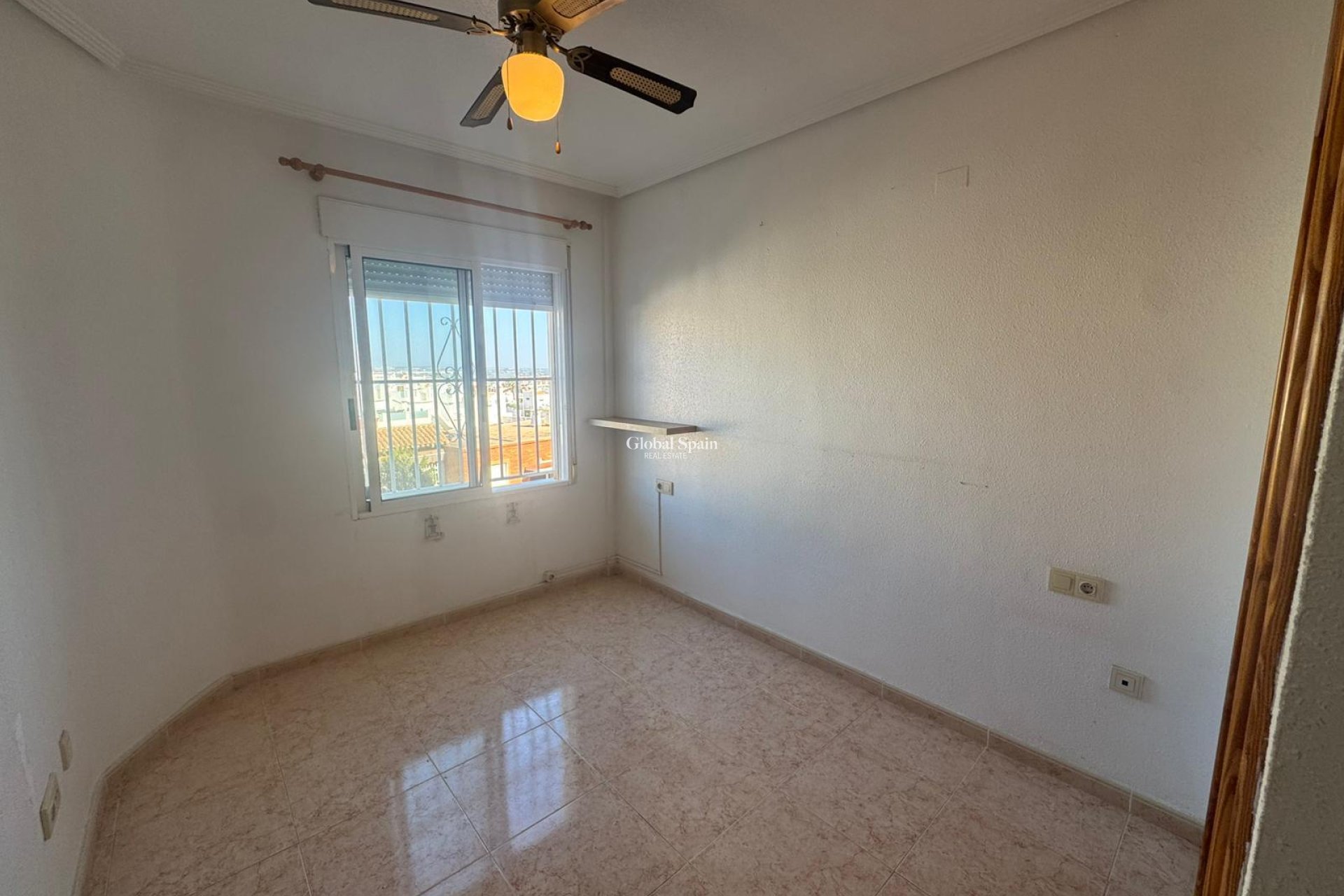 Wederverkoop - APPARTEMENT -
TORREVIEJA - Costa Blanca