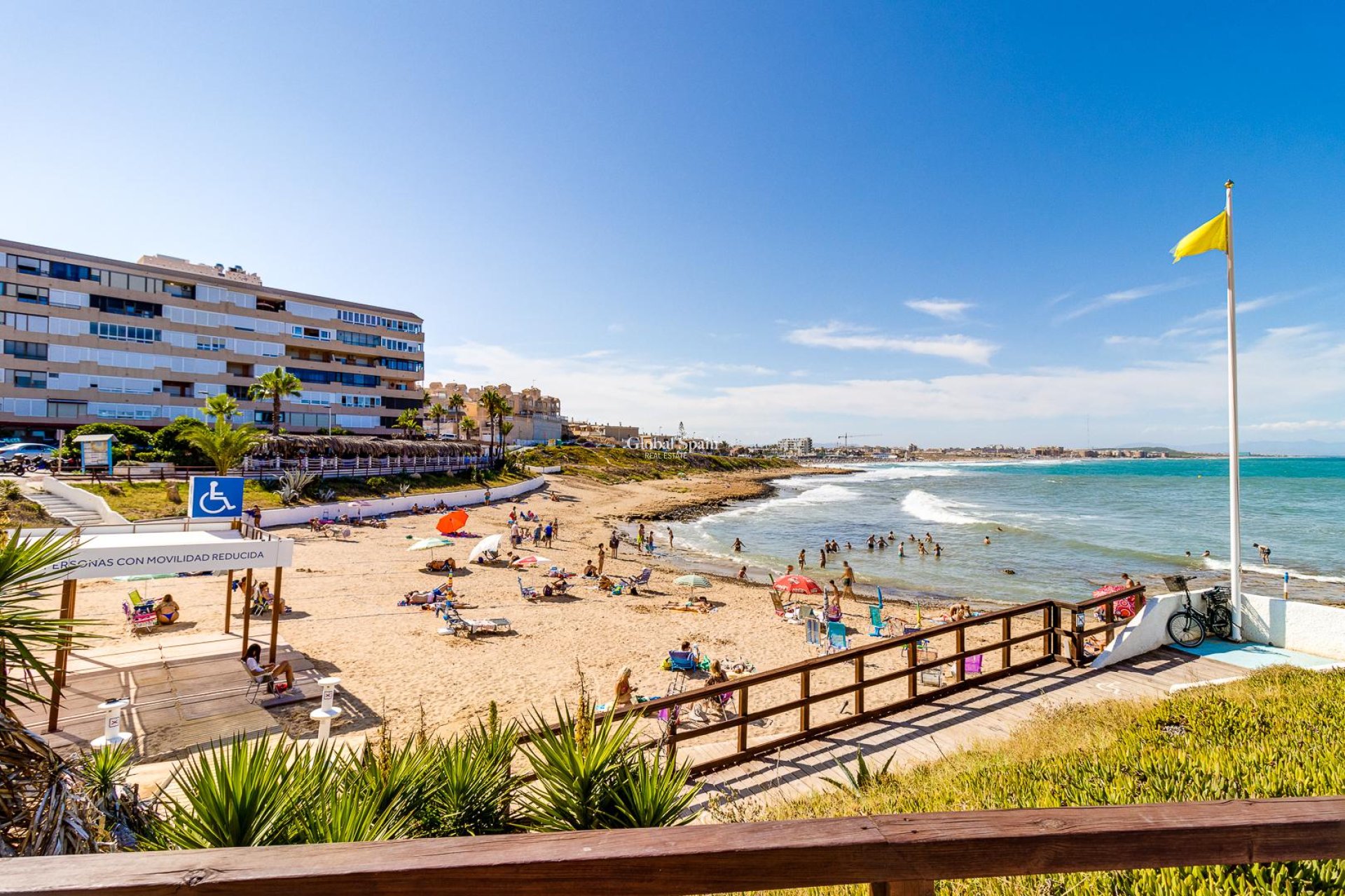 Wederverkoop - APPARTEMENT -
TORREVIEJA - Costa Blanca