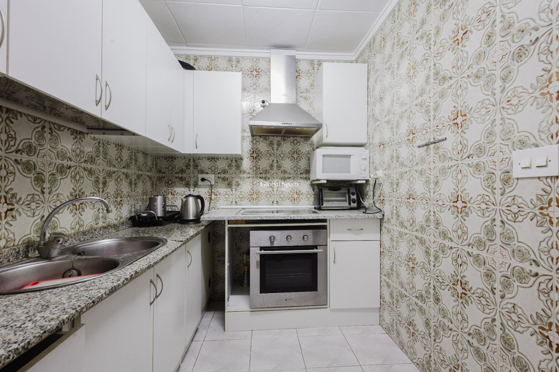 Wederverkoop - APPARTEMENT -
TORREVIEJA - Costa Blanca