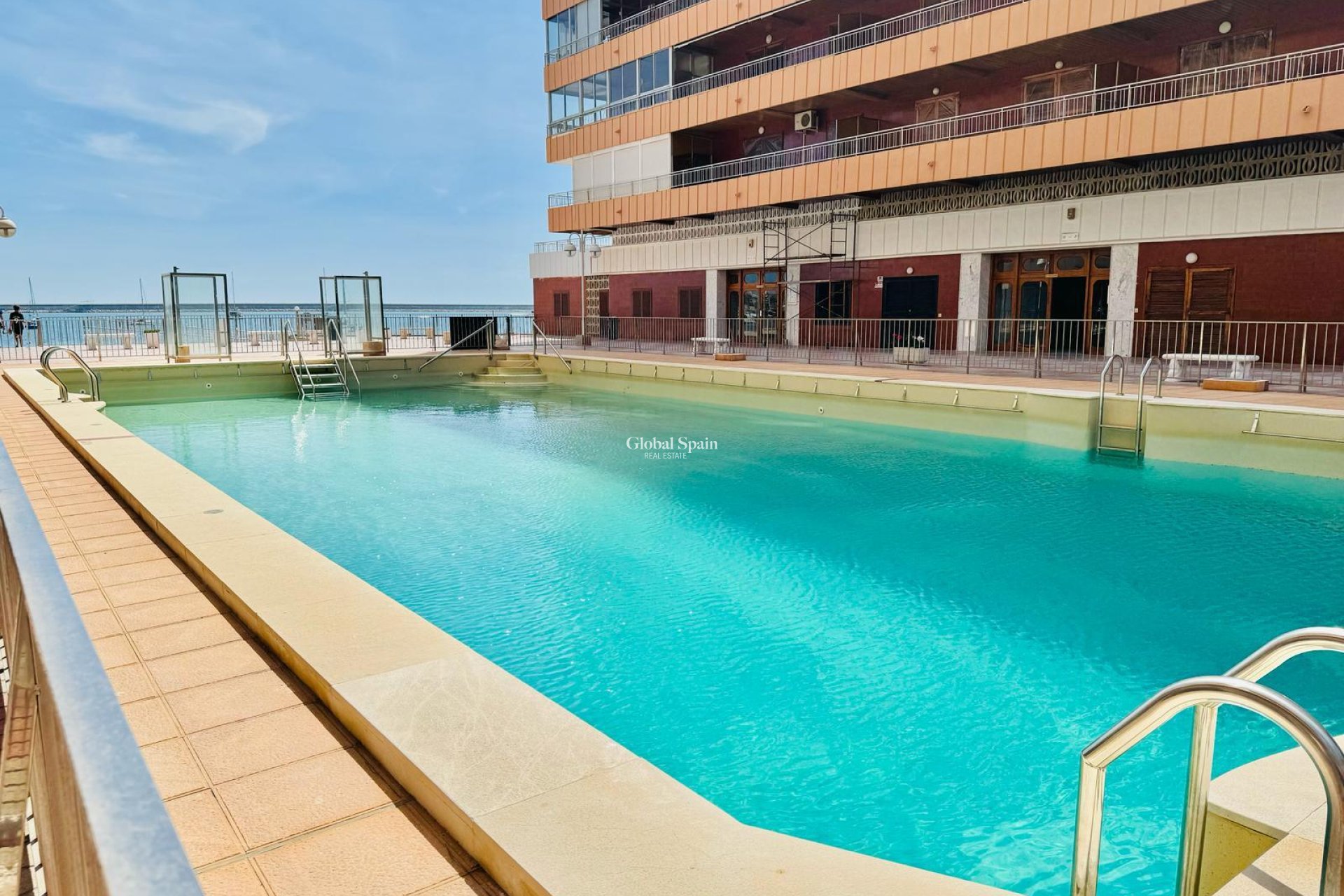 Wederverkoop - APPARTEMENT -
TORREVIEJA - Costa Blanca