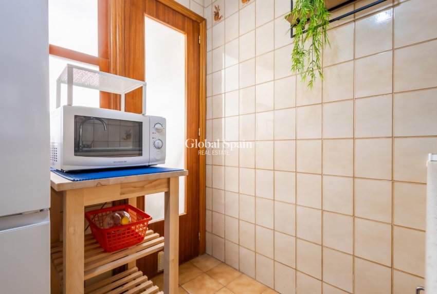 Wederverkoop - APPARTEMENT -
TORREVIEJA - Costa Blanca