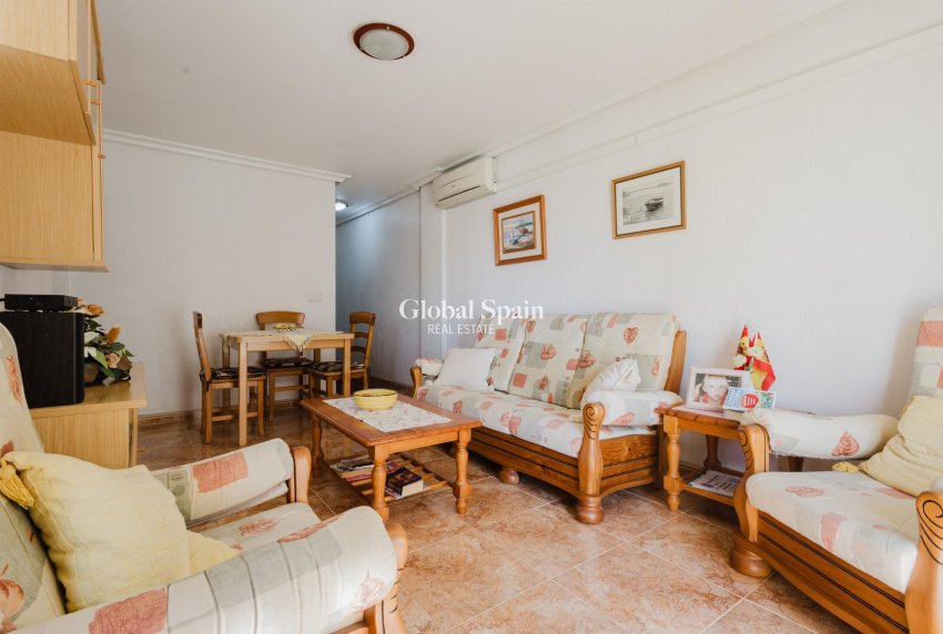 Wederverkoop - APPARTEMENT -
TORREVIEJA - Costa Blanca