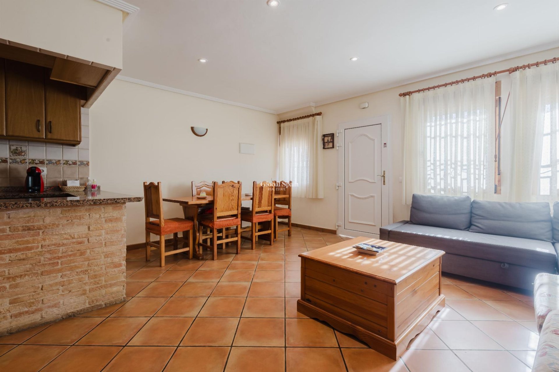 Wederverkoop - APPARTEMENT -
TORREVIEJA - Costa Blanca