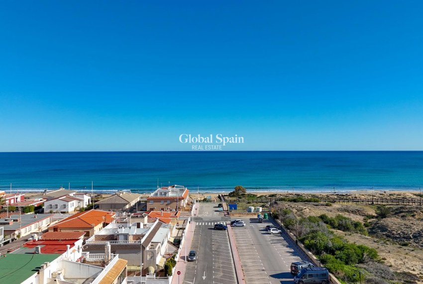 Wederverkoop - APPARTEMENT -
TORREVIEJA - Costa Blanca