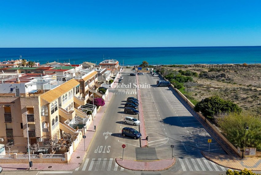 Wederverkoop - APPARTEMENT -
TORREVIEJA - Costa Blanca