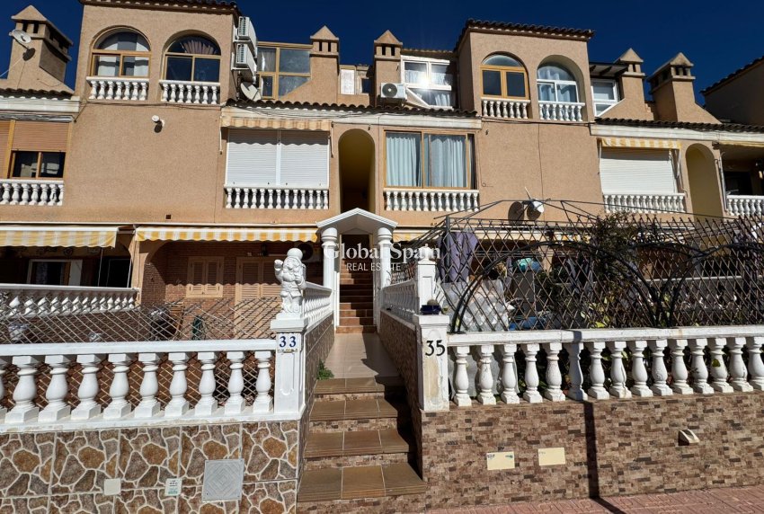 Wederverkoop - APPARTEMENT -
TORREVIEJA - Costa Blanca