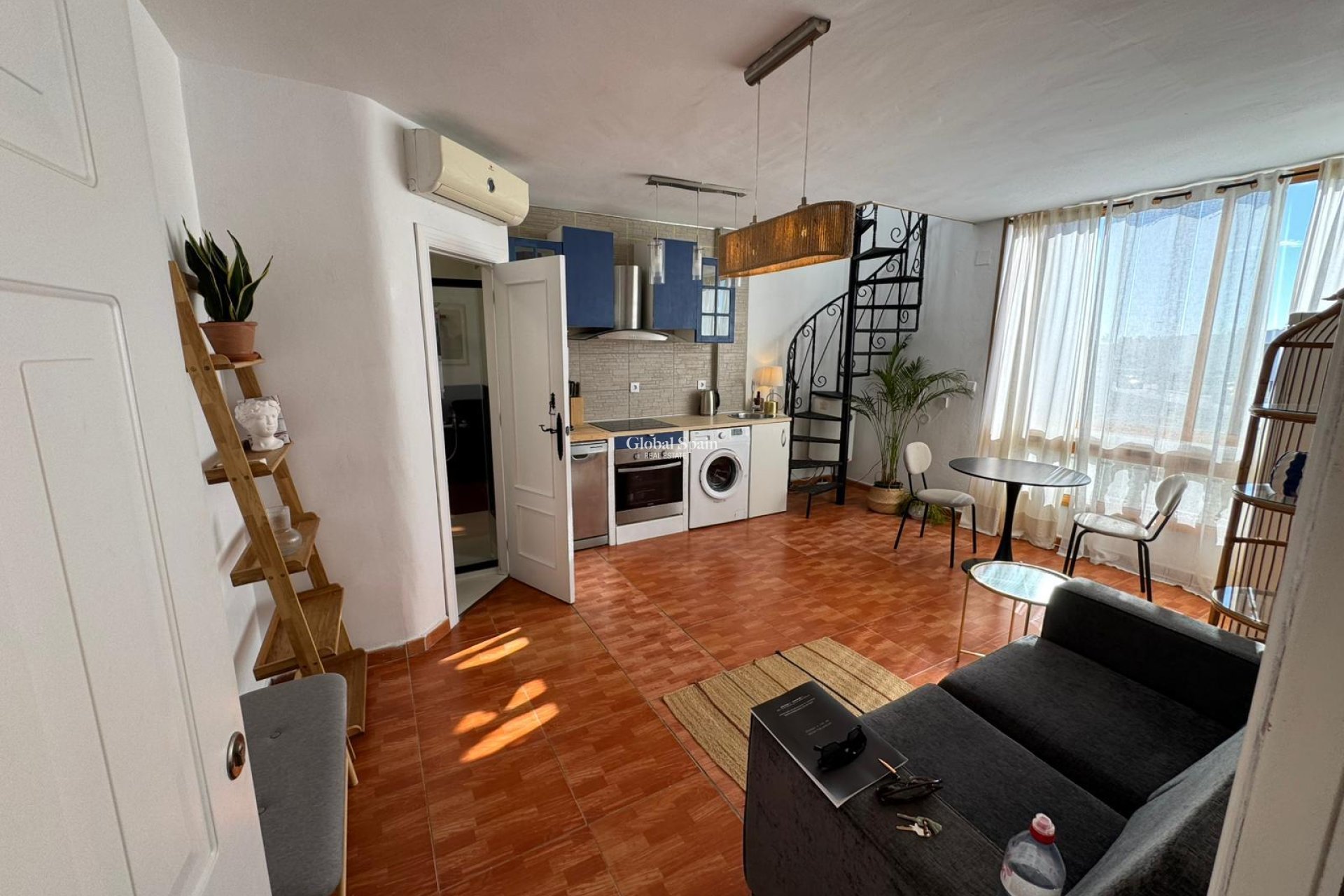 Wederverkoop - APPARTEMENT -
TORREVIEJA - Costa Blanca