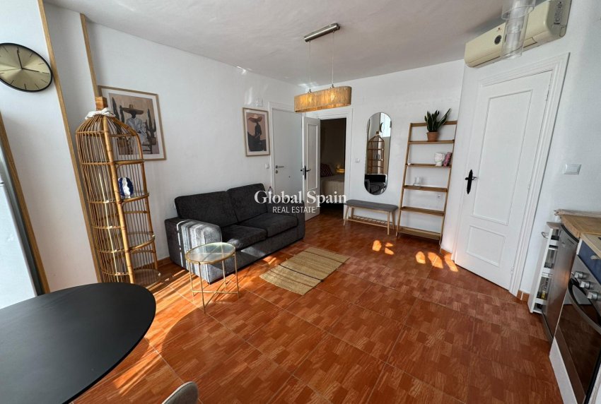 Wederverkoop - APPARTEMENT -
TORREVIEJA - Costa Blanca