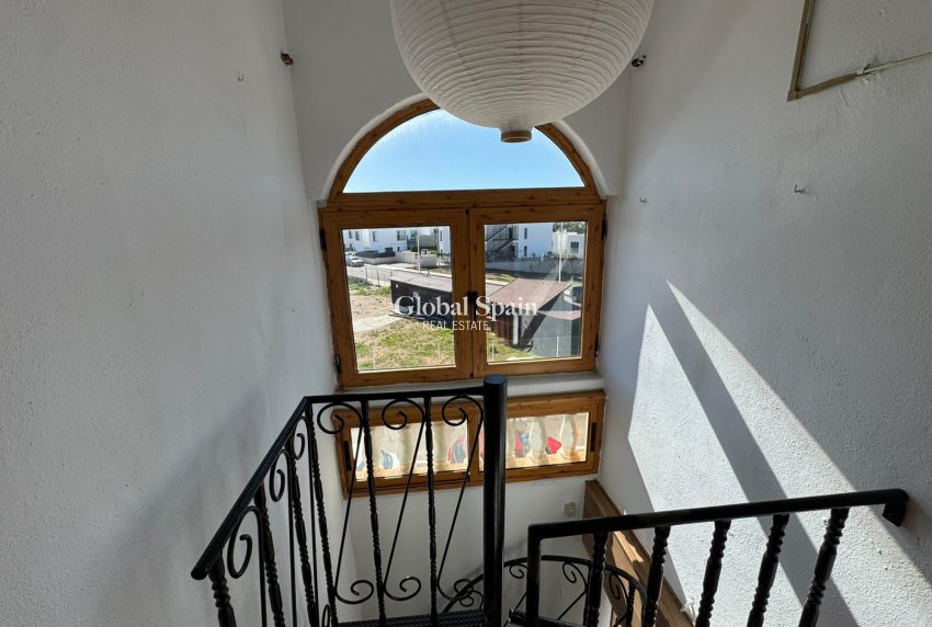 Wederverkoop - APPARTEMENT -
TORREVIEJA - Costa Blanca