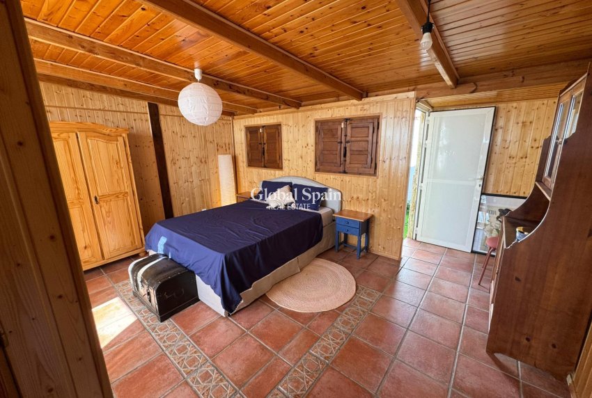 Wederverkoop - APPARTEMENT -
TORREVIEJA - Costa Blanca