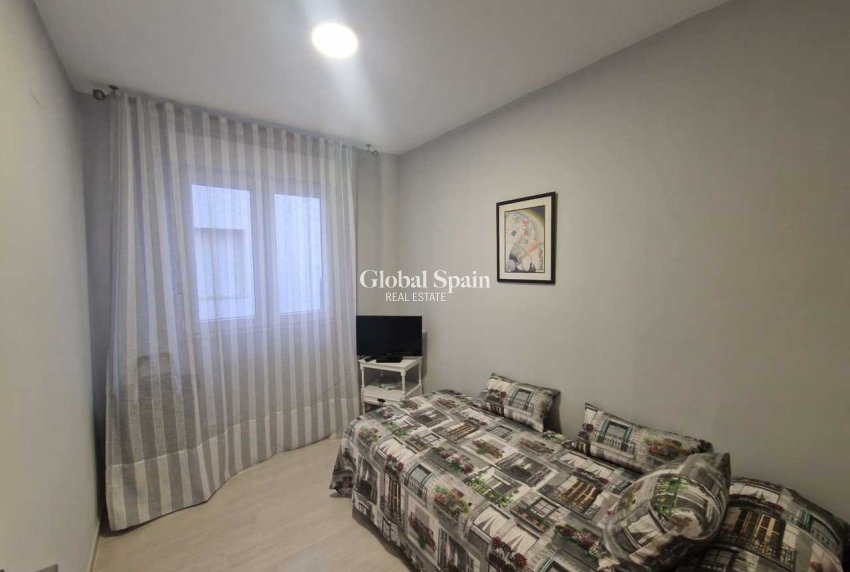 Wederverkoop - APPARTEMENT -
TORREVIEJA - Costa Blanca