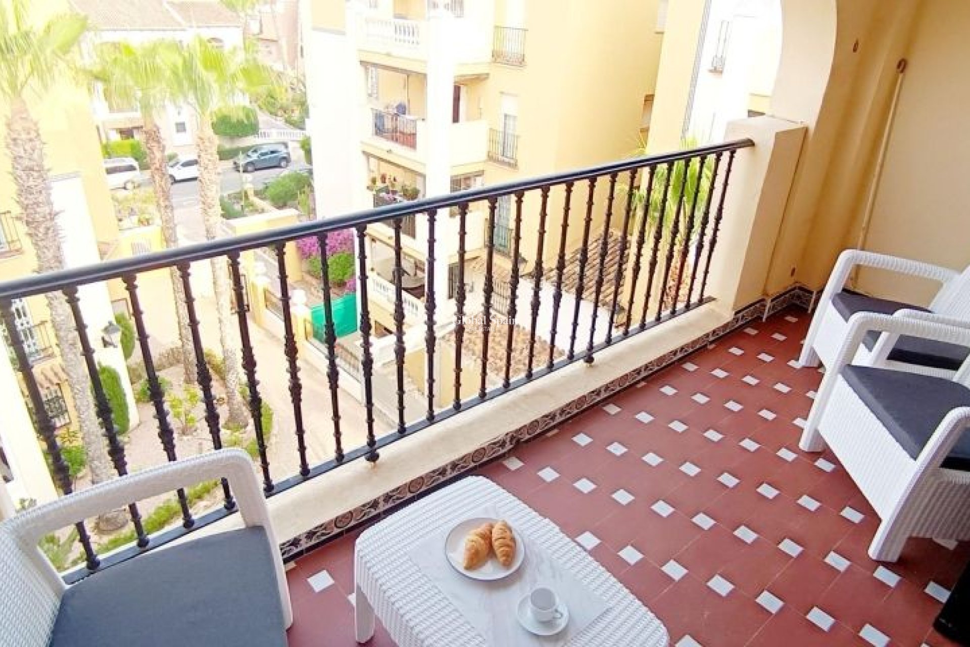 Wederverkoop - APPARTEMENT -
TORREVIEJA - Costa Blanca