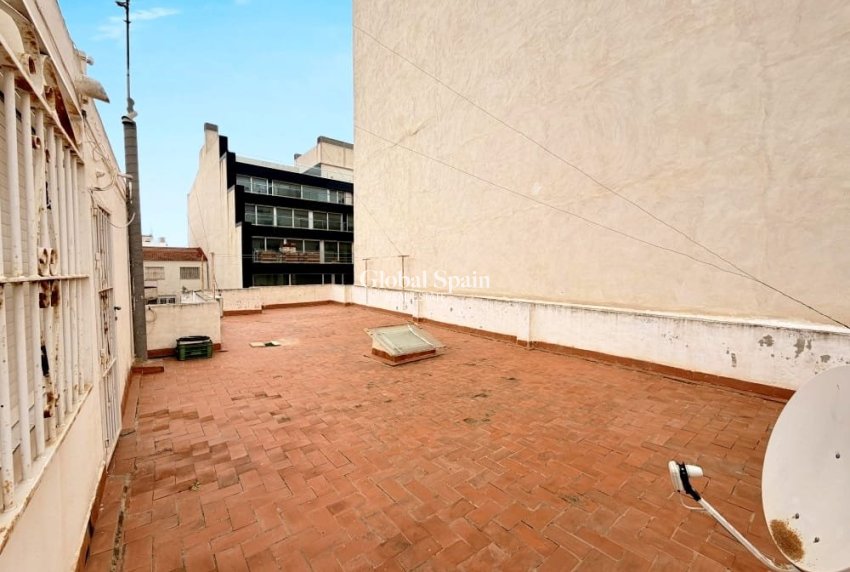 Wederverkoop - APPARTEMENT -
TORREVIEJA - Costa Blanca